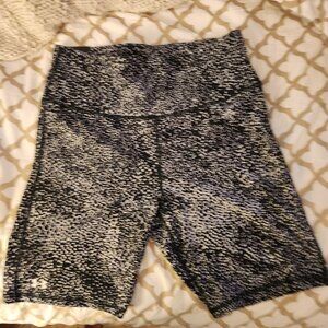 Under-Armor Compression High-Rise Bike Short. Black/Multi. SIze 1X
